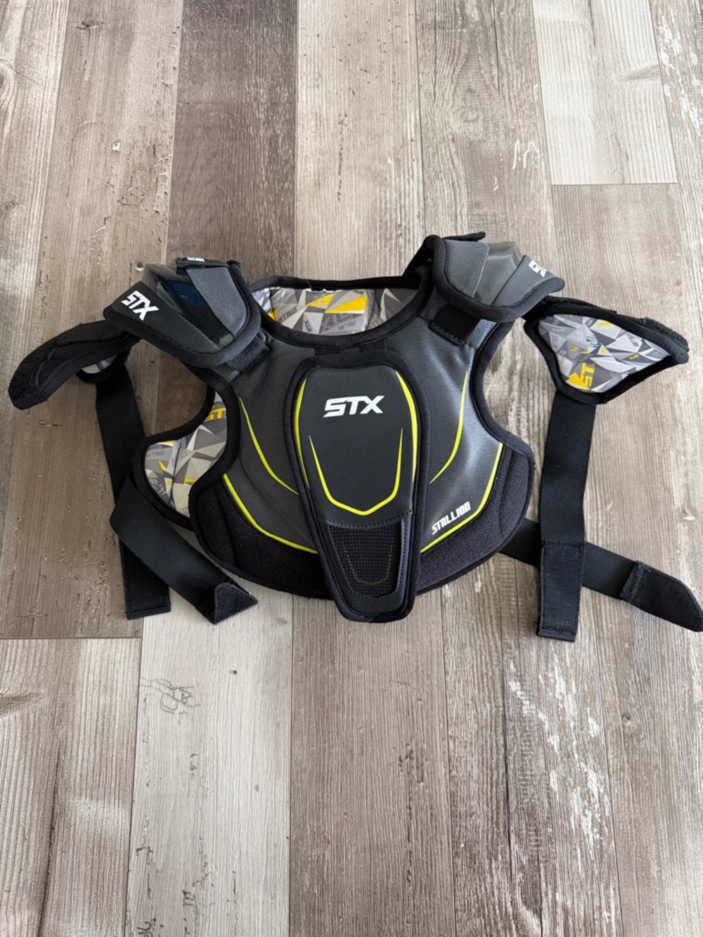 STX Youth Stallion Lacrosse Shoulder Pads